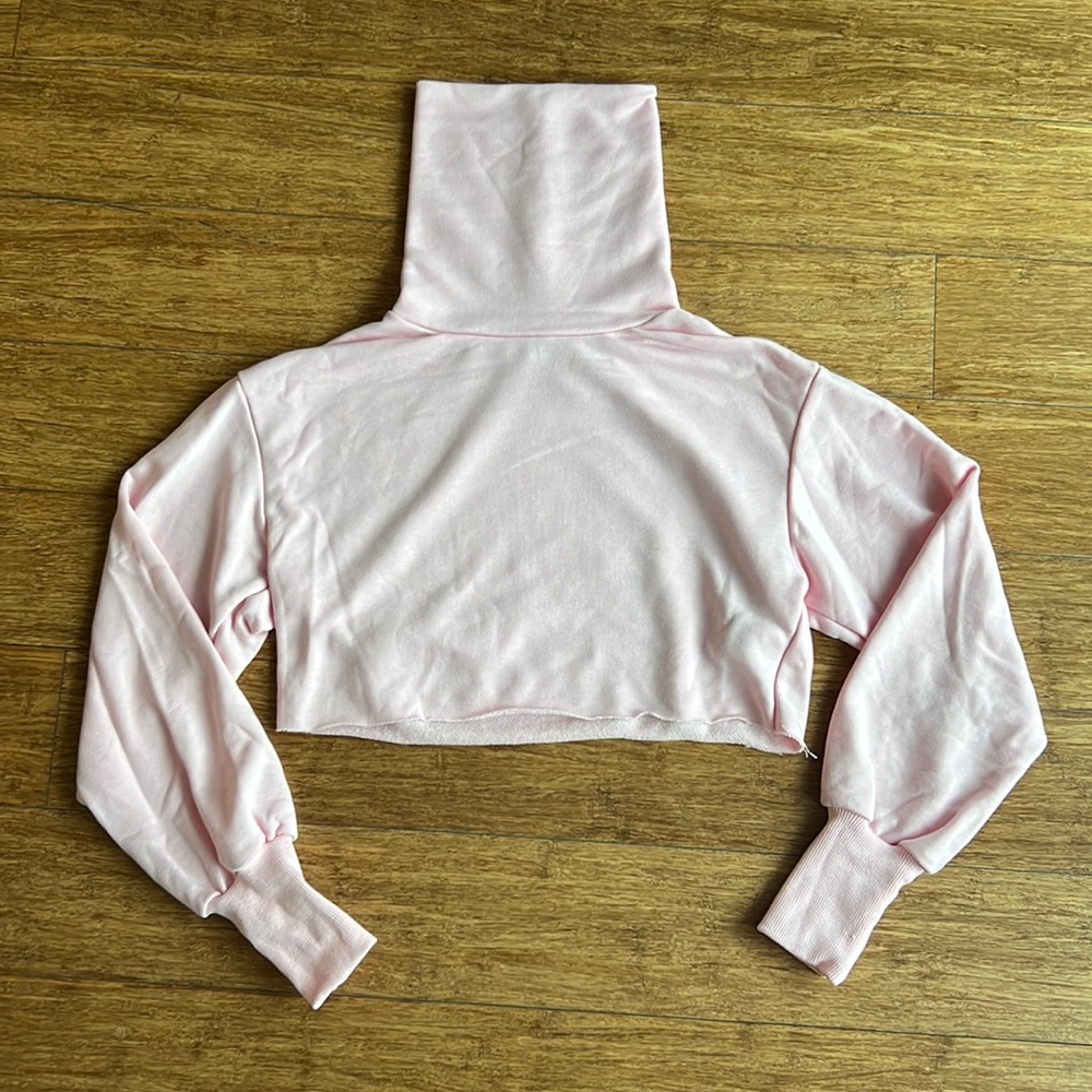 Pink Cropped Turtle Neck (Never Worn)